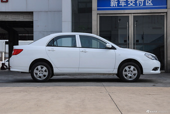 2015款比亚迪F3节能版1.5L手动标准型