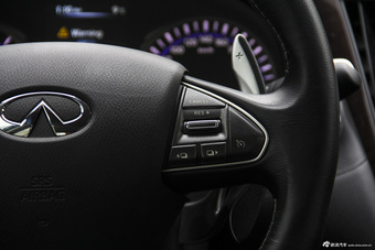 2014款英菲尼迪Q50 3.7L自动豪华运动版