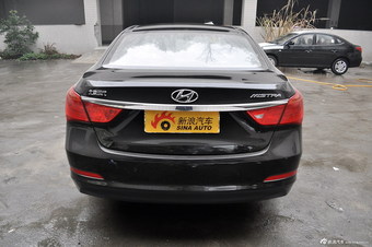 2013款名图1.8GLS自动智能型幻影黑