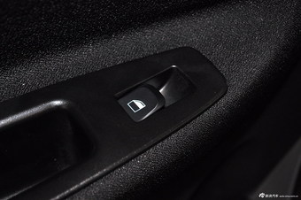 2012款中华H230 1.5自动天窗版