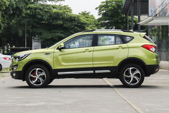 2015款海马S5 1.5T手动豪华型运动版