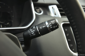 2015款揽胜运动版3.0 V6 SC HSE Dynamic