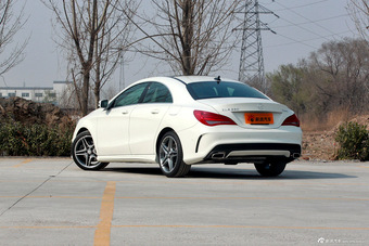 2015款奔驰CLA220 到店实拍