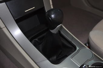 2012款奥轩G5 2.4L手动精英版两驱