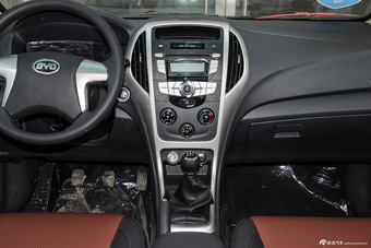 2015款比亚迪F3节能版1.5L手动标准型