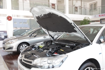 2014款雪铁龙C5 1.6T自动尊贵型