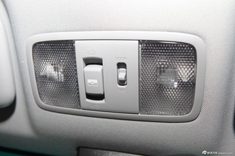 2014款纳智捷 5 Sedan荣耀导航版 1.8T自动尊贵型