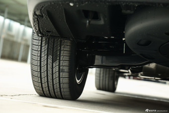 2015款汉兰达2.0T自动四驱豪华导航版7座