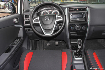 2015款利亚纳A6 1.4L手动两厢畅想型