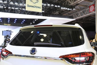 做家族旗舰SUV 双龙LIV-2概念车