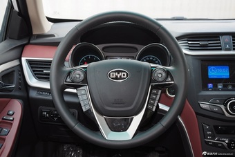 2015款比亚迪G5 1.5TI手动尊贵型