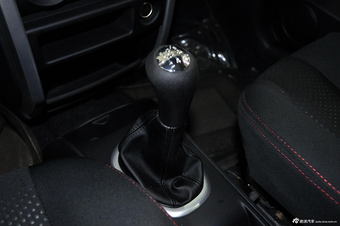 2014款长安CX20 1.4L手动天窗导航版