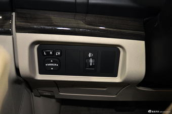 2013款睿骋2.0L自动豪华型