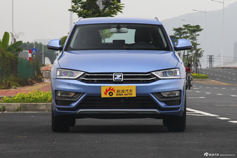 2016款众泰SR7 1.5T自动魔方之路版