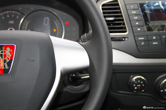 2015款荣威350 1.5L手动豪华天窗版