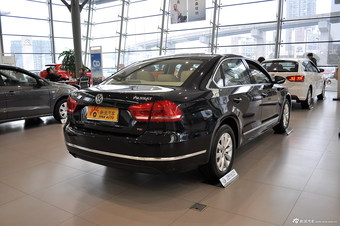 2014款 新帕萨特 1.8TSI DSG 尊荣版