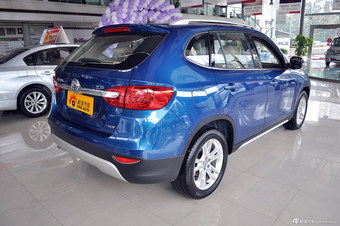 2012款中华V5 1.5T自动两驱豪华