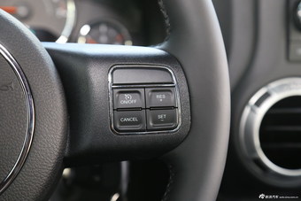 2015款牧马人3.0L四门版Sahara