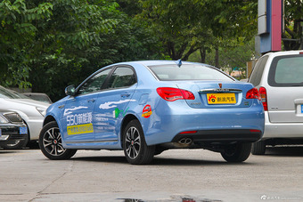 2014款荣威550 Plug-in插电式混动豪华版