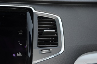 2016款沃尔沃XC90 2.0T自动 T5智逸版5座