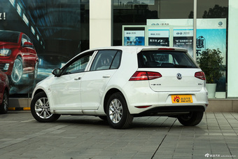 2016款高尔夫1.6L手动时尚型