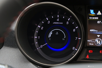 2014款长安CS75 1.8T自动尊贵型国5