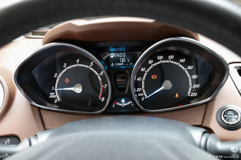 2014款嘉年华两厢1.0T自动劲动型