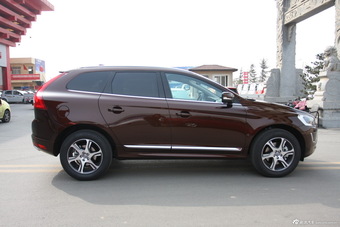 2014款改版沃尔沃XC60到店实拍