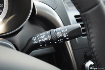 2015款奔腾X80 1.8T自动豪华型