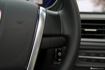 2014款荣威550 Plug-in插电式混动豪华版