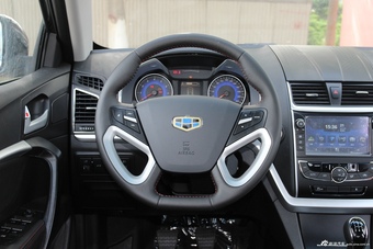 2015款吉利新帝豪三厢1.5L手动向上版