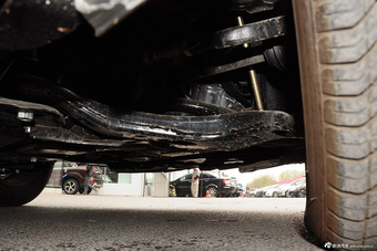 2015款比亚迪G5 1.5TI手动尊贵型