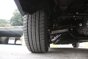 2015款比亚迪唐2.0T自动四驱旗舰型