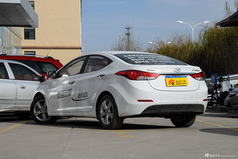 2015款朗动1.6L自动尊贵型