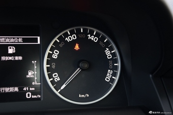 2016款第四代发现3.0T自动SDV6 HSE 柴油版