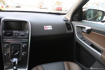 2014款改版沃尔沃XC60到店实拍