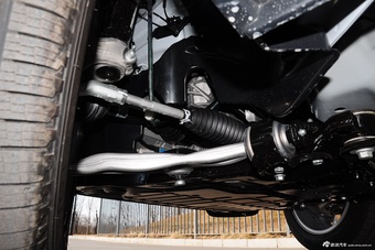 2015款揽胜极光2.0T智耀版