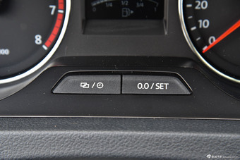 2015款桑塔纳1.6L自动豪华版