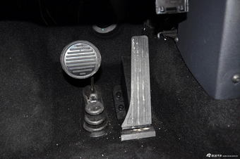 2012款smart fortwo 1.0 MHD敞篷激情版