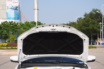 2015款吉利新帝豪三厢1.3T CVT向上版