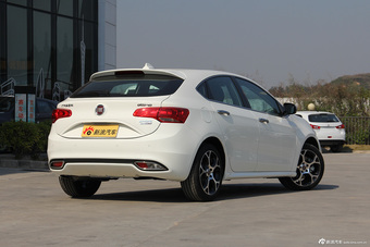 2014款菲亚特致悦1.4T自动运动版