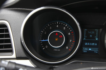 2015款绅宝X65 2.0T手动精英型