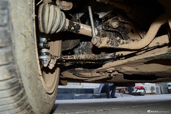 2016款东风A9 1.8T自动豪华型