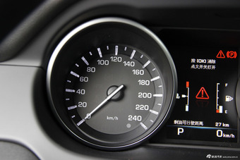 2016款发现神行2.0T自动HSE LUXURY版