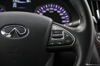 2015款英菲尼迪Q50L 2.0T自动豪华型