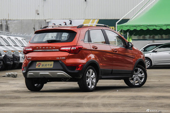 2015款北汽绅宝X25 1.5L手动舒适型