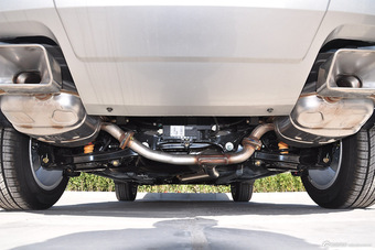 2015款奔腾X80 1.8T自动豪华型