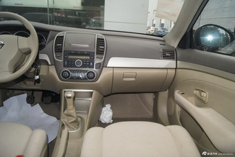 2012款轩逸 1.6L手动经典EX舒适版