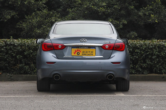 2014款英菲尼迪Q50 3.7L自动豪华运动版