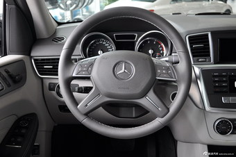 2014款奔驰ML320 4MATIC